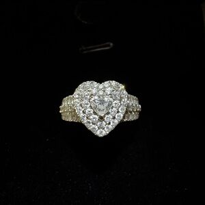Elegant Heart-Shaped 10k gold Ring